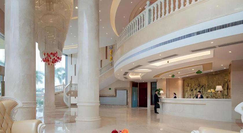 Vienna Hotel Guangxi Wuzhou High-Tech Экстерьер фото